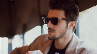 حكاية فهد ايه التجمع ده في ايه يابني هنا