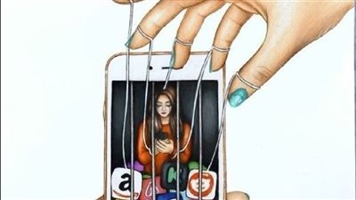 حكاية منع زوجته من وسائل التواصل