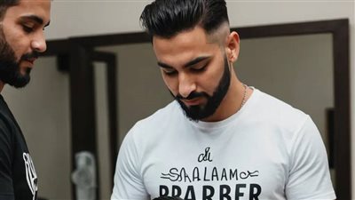 حلاق الماني لديه محل حلاقة في قلب برلين ذكي جدا