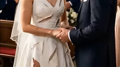 أمي ډمرت كل ملابسي قبل زفاف أخي، لكنها لم تتخيل أبدًا أن زوجي سيجعل العائلة بأكملها ترتجف...